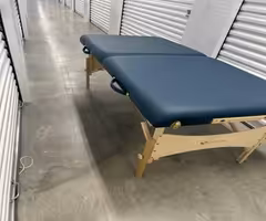 Earthlite Massage Table