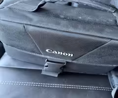 Canon T 7 Package